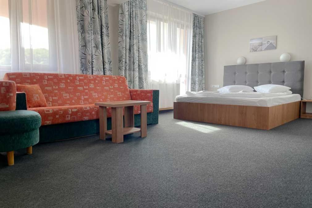 Motel Gilău Eksteriør bilde